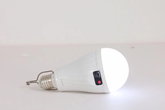 LED-lamp voor verlichtingsoplossingen 15W E27 B22 Li-ion oplaadbare accu AC/DC