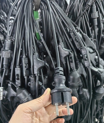 Buiten hangende gloeilamp set 100m waterdicht IP65 kabel met 200pcs verstelbare houders