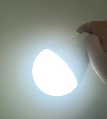 Li-ion oplaadbare batterij LED-lamp 12W E27 B22 voor nood- en gezond gebruik