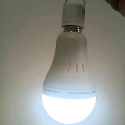 Li-ion oplaadbare batterij LED-lamp 12W E27 B22 voor nood- en gezond gebruik
