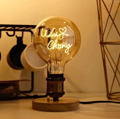 Liefde Huis Feestelijke sfeer Decoratieve gloeilamp met unieke design Kap E27 1-