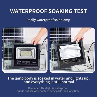 Waterdicht IP67-tijdschakelaar Zonne-LED-overstromingslicht met 50000 uur levensduur