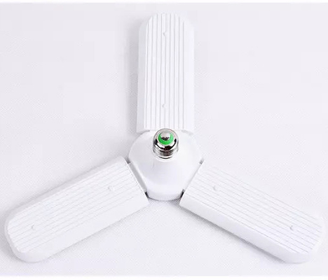 45W/60W LED 3/4 opvouwbare LED-ventilatorlamp voor Morden-stijl en 15000 werktijd