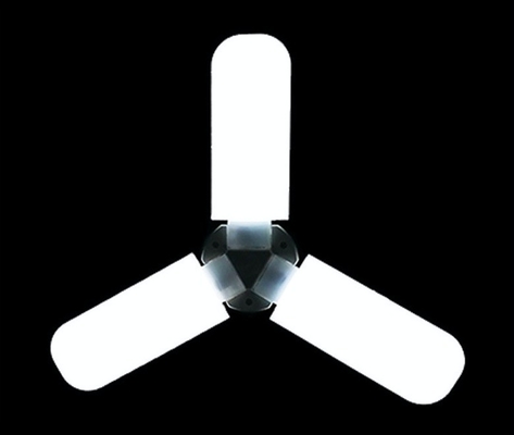 45W/60W LED 3/4 opvouwbare LED-ventilatorlamp voor Morden-stijl en 15000 werktijd