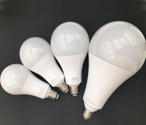LED-lamp A70 15W E27 B22 met aangepast ontwerp Ic-driver en veelzijdige toepassingen